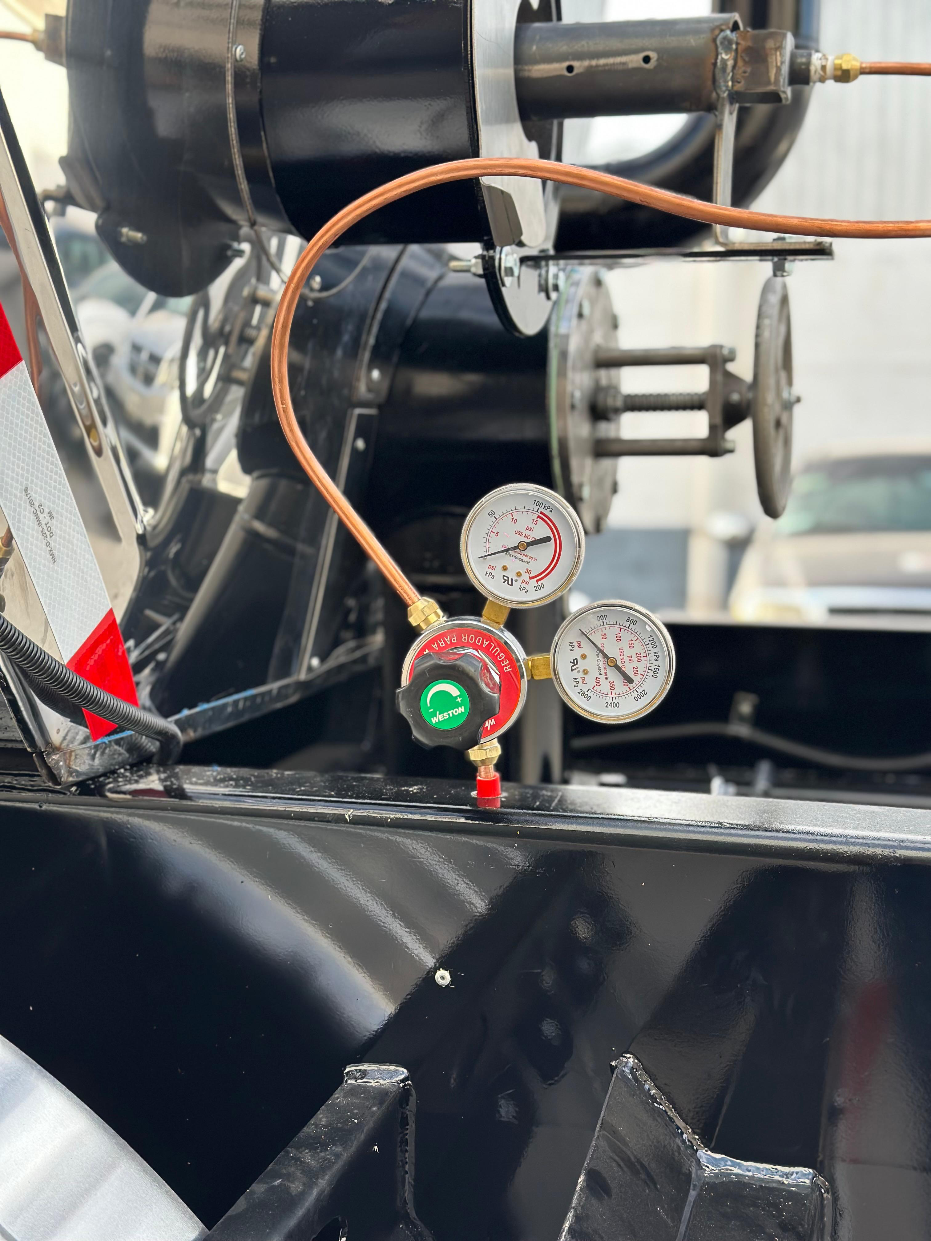 Tanque de asfalto - Vista adicional